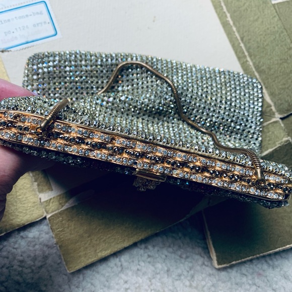 Purse - Picture 4 of 9